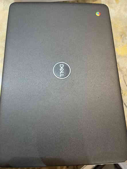 لابتوب ديل قطعه لمس شاحن تايب سي قطعه نظيفه اوربيه كيبورد عربي بيها لغه عربي وندوز تشتغل وكروم ايضا توصيل متوفر ***********
