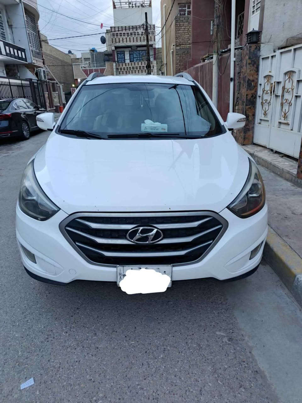 توسان خليجي موديل ٢٠١٥ رقم بابل اللون ابيض باسمي التحويل ثاني يوم الضرر فقط الي موضح بالصورة وتم تعديلها على البارد وتكحيل بالكارت للتواصل الاتصال على الرقم *********** Colombo, Sri Lanka
