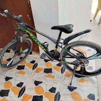 دراجه هوائيه • حديد شقاطه