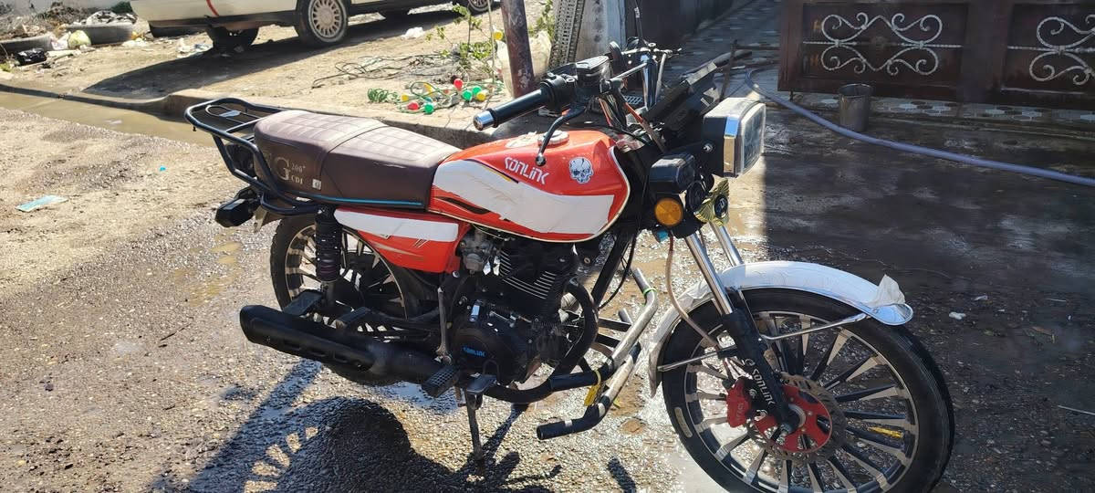 البيع سونك سيفان 5كير موديل 25 اوراقه كامله السعر 775 وبي مجال اتصل ***********
