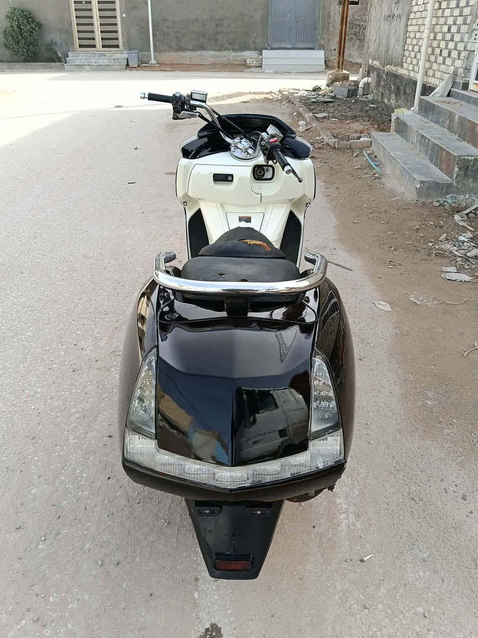 سلام عليكم ماكسام للبيع شرط الكفاله من الطول لطول اشاير لد طوك نيكل وجي البومه ويل نيكل مكينه ماممدوده عليه سبانه دراجه ماشيه 25 
السعر 1350 للاستفسار ***********
