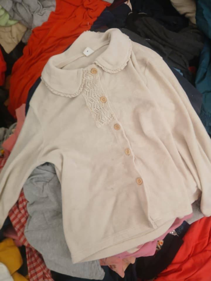 من رخصت الادمن
عل بركة توفر ملابس بالة شتائي نضيف 
100 قطعة تطلع كونية نسائي ورجال مشكل
سعر 25 الف الي يريد الحجز خاص متوفر توصيل 
خارج وخارج الكوت 
تواصل واتساب ***********
والي على باب الله ويريد كميات متوفر
