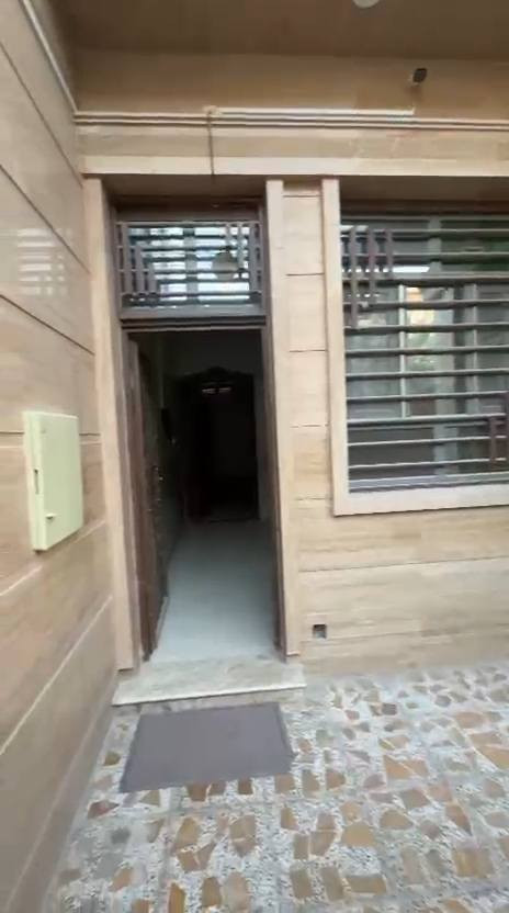 🏛️بيت للايجار🏛️
في السنيديه يحتوي على 4غرف

 منام وصاله ومطبخ وصحيات

 واستقبال سعر الايجار مليون
***********
