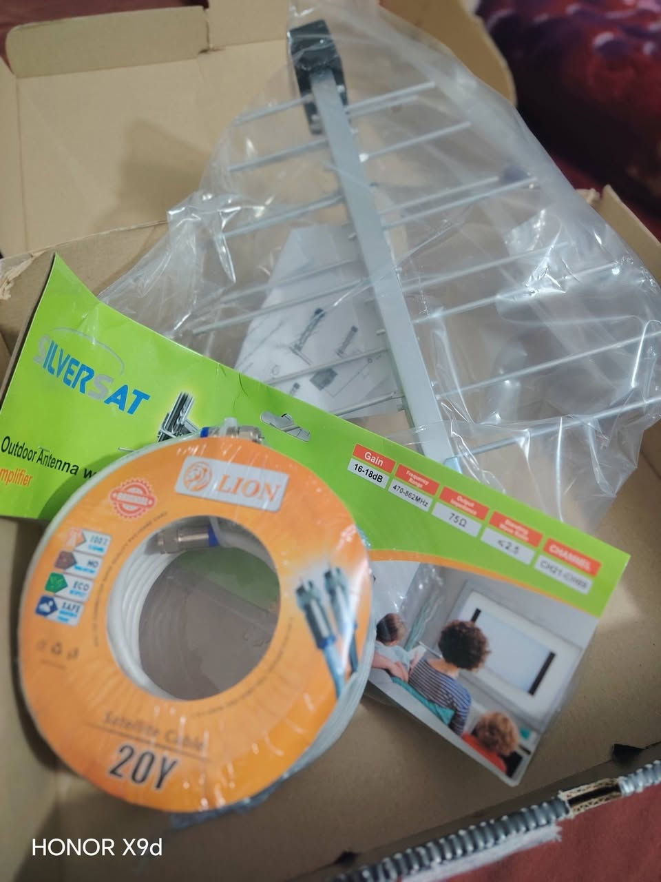 سلام عليكم ستلايت مستعمل النجوم الرابعه السعر 65
كامل ملحلقات جهاز يدعم  ستلايت +اندرويد 14
مدمج على الصحن وعلى الاريل وعلى الانترنيت 
ريمونت ناطق بلوتوث  ويدعم جميع التطبيقات  

المكان بغداد مدينه الصدر ***********
توصيل ماعندي.      تفاصيل خاص
