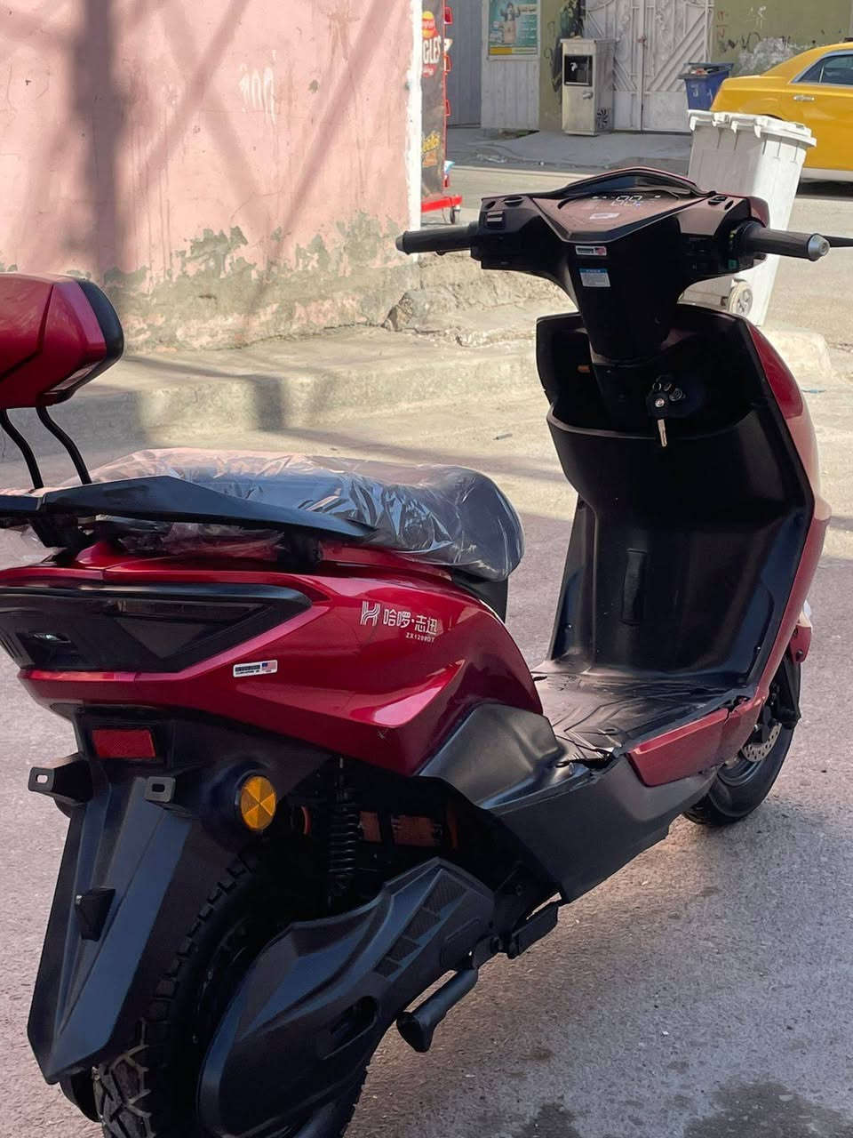 السلام عليكم دراجة سكنس 2025
5بطاريات كبار جدد 
بصمه انذار  سرقه 
تشغيل عن بعد 
لايت عالي ناصي
نضام بك R
نظام بارك 
اشاير 
قفل ستيرن 
العنوان بغداد بلديات 
السعر 390 وبيها مجال 
الرقم ***********
