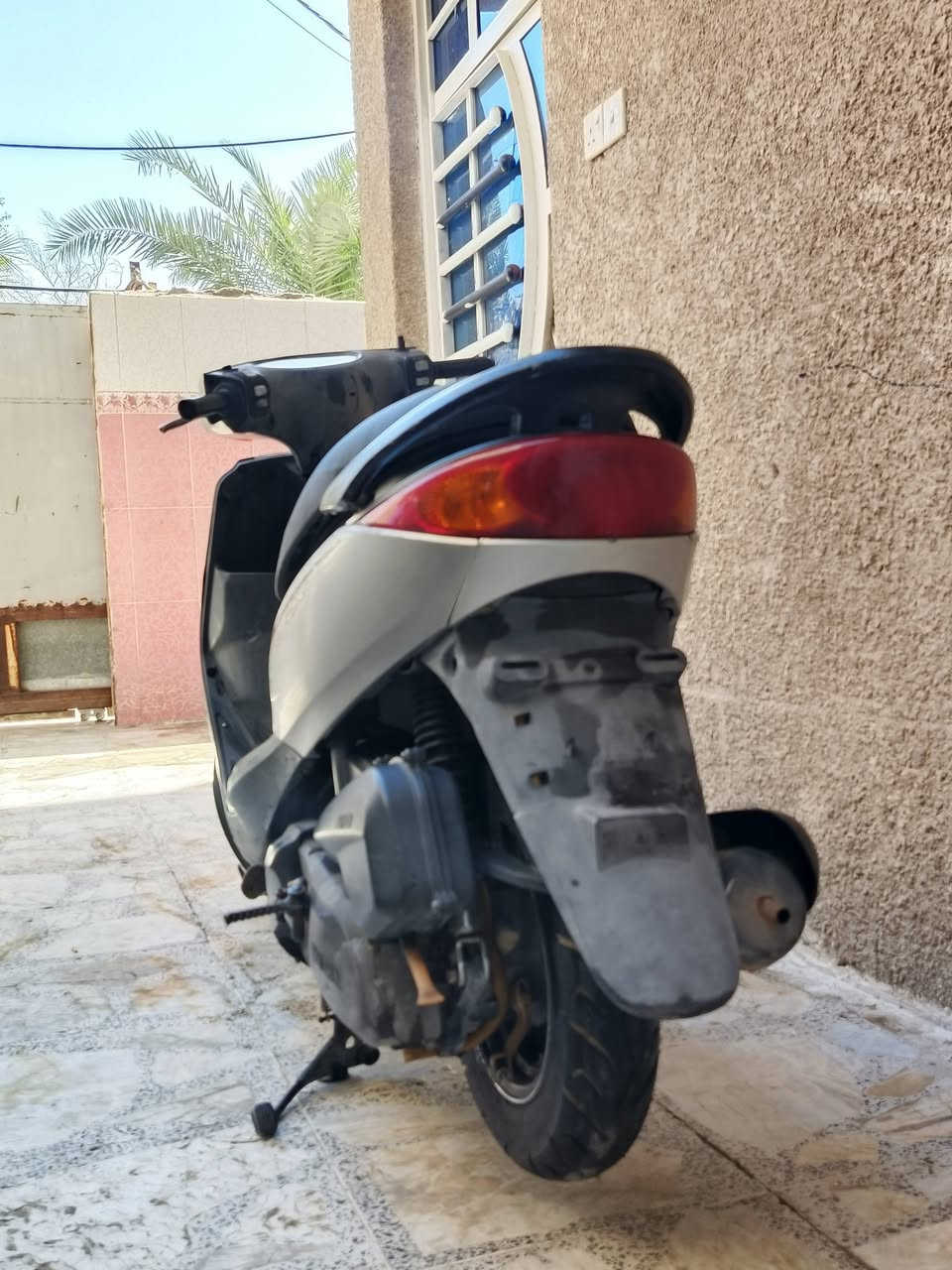 سلام عليكم دراجه بريز لايت ناصي
جديده بعده عله وضع رمبه ستعمال شخصي دراجه مكفولة كفاله عامه كفرات ختم واحد مكينه تخبل نقصه 
بس باتري بس سعر ٨٥٠ وبيه مجال حك جيه بس رقمي***********
