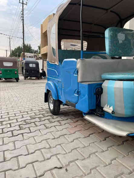 السلام عليكم للبيع موديل ٢١ امعمر دوس بس دراجه مكفوله رقم و سنويه اب اسمنه مال جناي مكان بغداد الحسينية مال راجديه شراي تصل ***********
