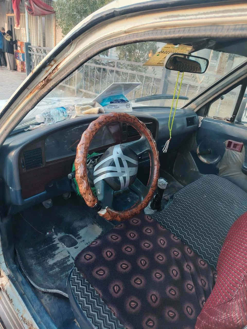 السلام عليكم مكلف بالنشر
بيكم موديل 1990 رقم نجف مابيها ضربة كير 5نمر ومحرك مكفول مكينة ثري واي مكفولة العنوان الديوانية قضاء الحمزة الشرقي رقم ***********
