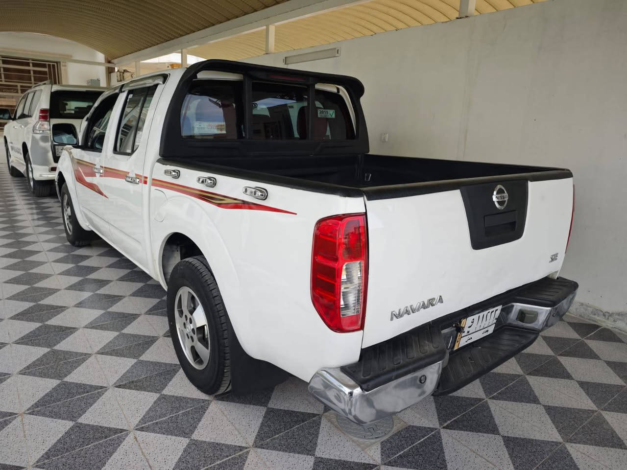 نيسان نيفارا 2014 سعودي
رقم بغداد مميز  
كير اوتوماتيك +جام كهرباء 
شاشة كبيرة+ كامرة خلفية 
تخم تاير جديد صدر امامي خلفي جديد 
تبريد شغال 
محرك ما مفتوح 
بيها باردات بسيطة وذيل الجاملغ الخلفي صبغ 
السعر 125 وبيها مجال 
مكاني بغداد التاجي 
***********
