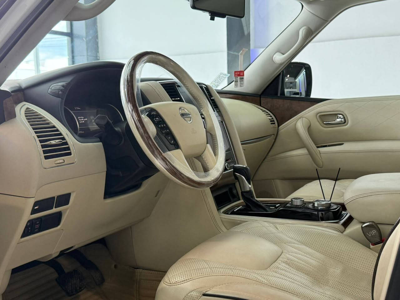 نيسان باترول موديل2020خليجي فول موصفات بلاتينيوم دبل شاشه كوشنات vip دواغل سياره كولش جديده سياره ماشيه73الف كيلومتر حقيقي محرك6سلندر فول فول سياره جديده حيل عنوان سليمانيه السعر390بيها مجال***********
