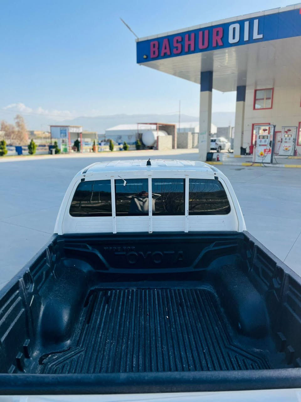 مەرزیە ٢٠١٥  حلووج ماڵی مەدەنی دیناری کەسی تێدا نەبێت بەشەرت بەشەرتی حاسیبە و ئەوەلیات سەیارەکە پارچە ڕەشە لەسەر ساخی قرچێکی بچووکی هەیە شایەنی باس نیە بۆدی بیلادە کامل کارەبای مەزبووتە هیچ مەسرەفی نیە ٤ تایەی نوێیە کلاجی نوێیە دینارێک مەسرەفی  تێدا نیە
 ١٠٨ گەڵا و  مەجالێکی زۆر کەم 
0751 895 34 55 viber whts app
0774 153 90 99 .... ..... رانية, السليمانية
