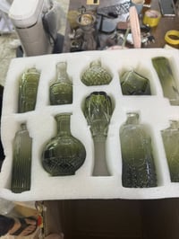 للبيع • ديكور منزلي • تفاصيل قليلة