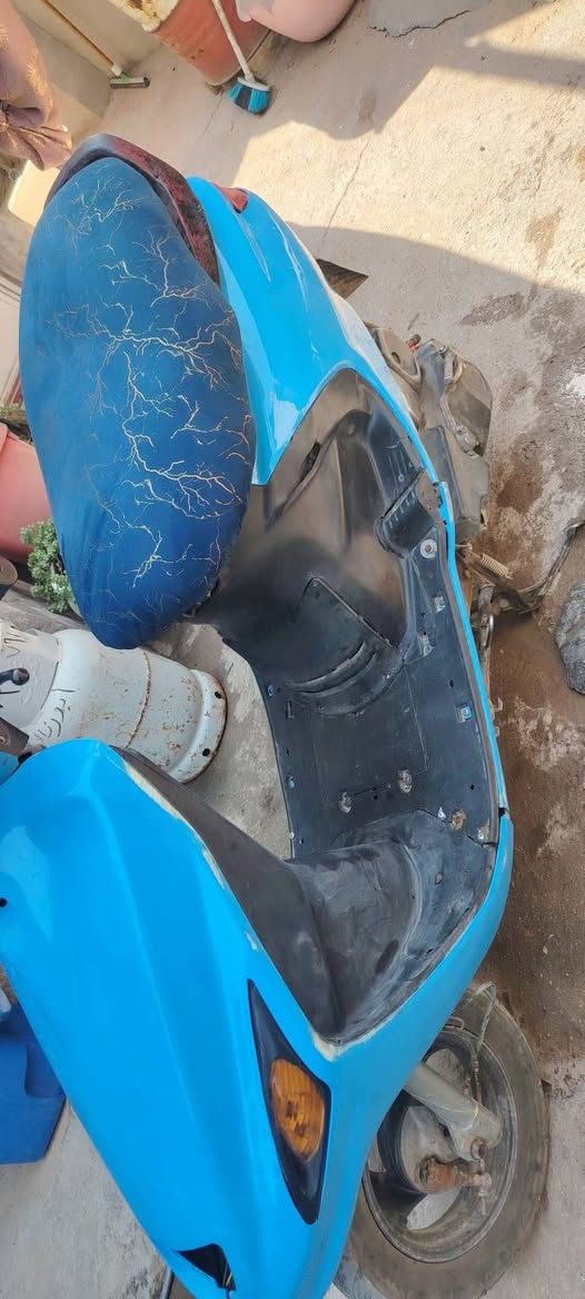 دراجه فراشه نضيفه مامفتوح بيه شي للبيع
الرقم للتواصل ***********
