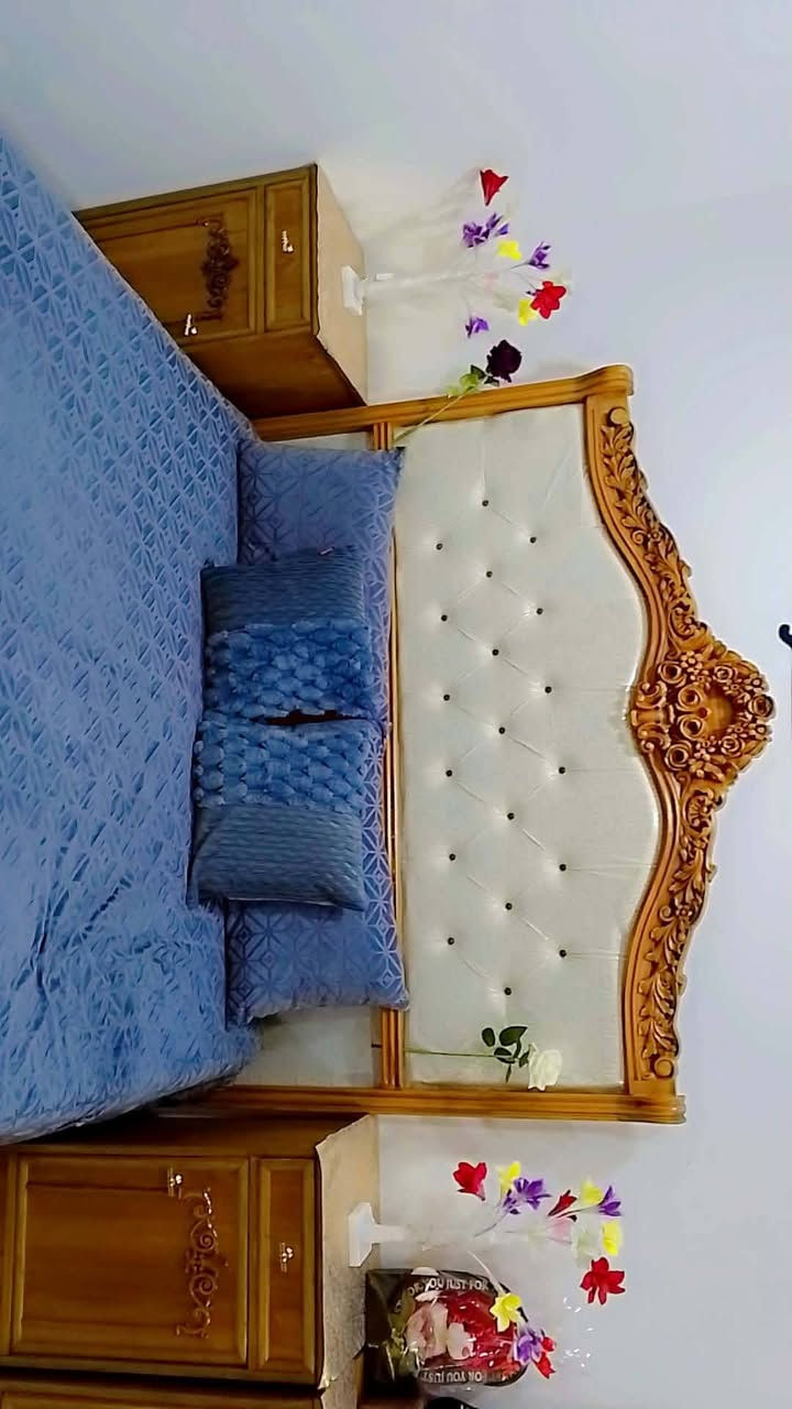 السلام عليكم غرفه نوم للبيع اخت الجديده الاستفسار  على هذا الرقم ***********
