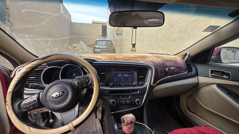 كيا اوبتيما خليجية وكاله دوليه محرك دوش المرغوب ٢٠٠٠ بيها ٣ قطع صبغ جاملغ خلفي و بابتين جهه سايق و بيها منظومه غاز مكانها بغداد غزاليه 
*********** بغداد, العراق
