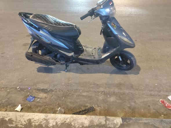 سعر ب650 رقم *********** بصره ابو الخصيب  دراجه نضيفه ومكينه خرسه ما مفتوحه
