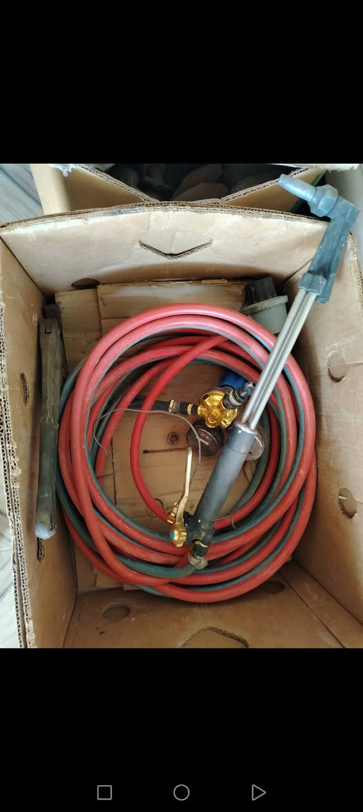 السلام عليكم بطل أكسجين ياباني مع الصونده 10متروكيج ويده كص كامل ومتروس اوكسجين للبيع السعر250مكان قضاء الشاميه هاذه رقم ***********
