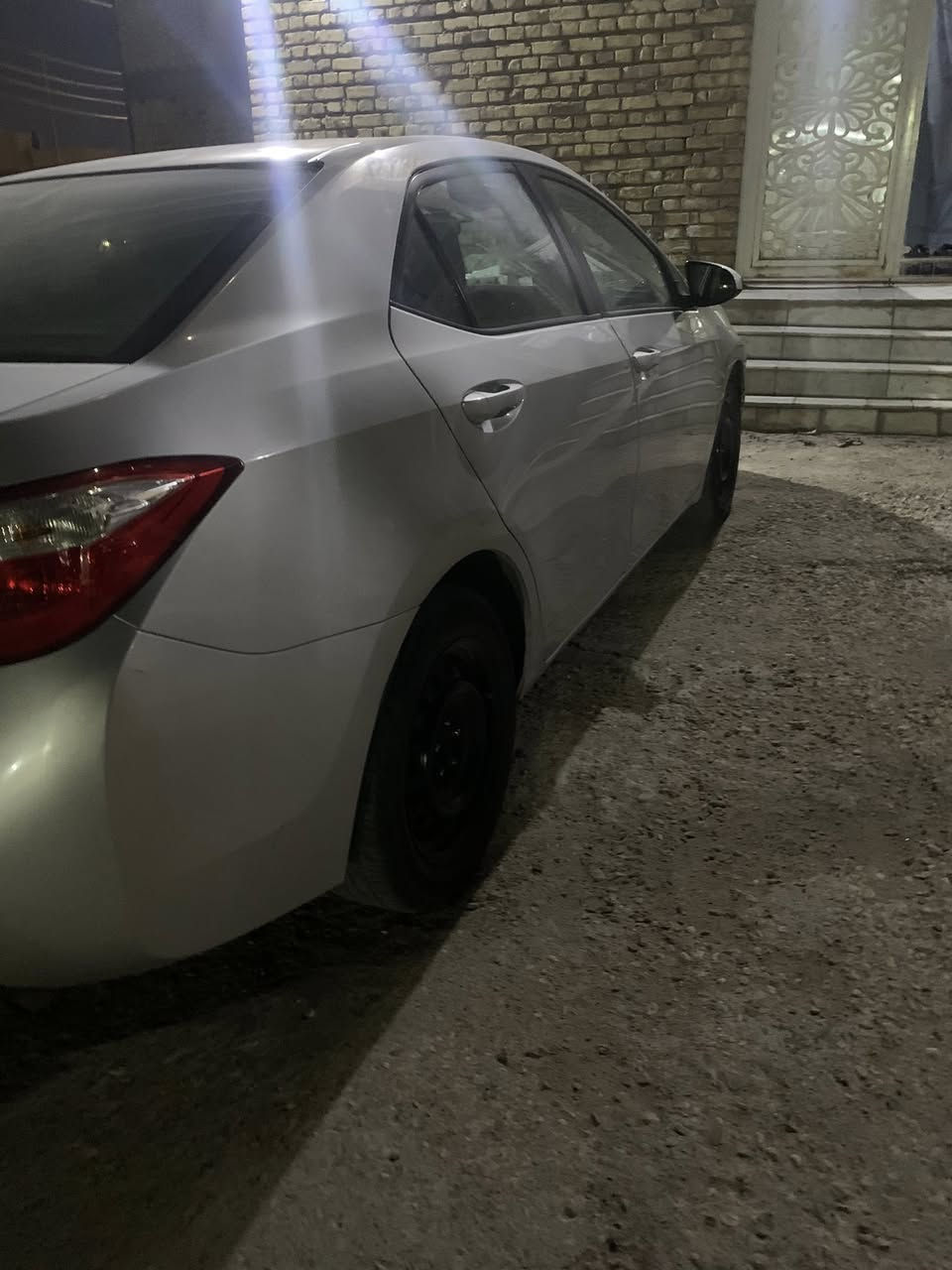 السلام عليكم ورحمة الله وبركاته 
كورلا مديل 2016 أمريكي للبيع 
موصفات نص فول 
رقم ذي قار الدولي 
السياره بسمي تحويل ثاني يوم 
ماشيه 108 حقيقي 
حادث جاملغ وبنيد وصبغ جاملغ الخلفي الجه اليمنه 
مكينه وكير وحداديه خير من الله 
مكينه ما مفتوحه
السعر 120$ 
عنوان ناصريه مركز ***********
