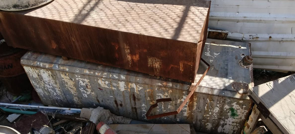 السلام عليكم
تانكيات كاز عدد 2 نضيفات التانكي الكبير اكثر من 1000 لتر والصغير اكثر من 200 لتر للبيع للأستفسار اكثر الاتصال على رقم صاحب التانكيات ***********
