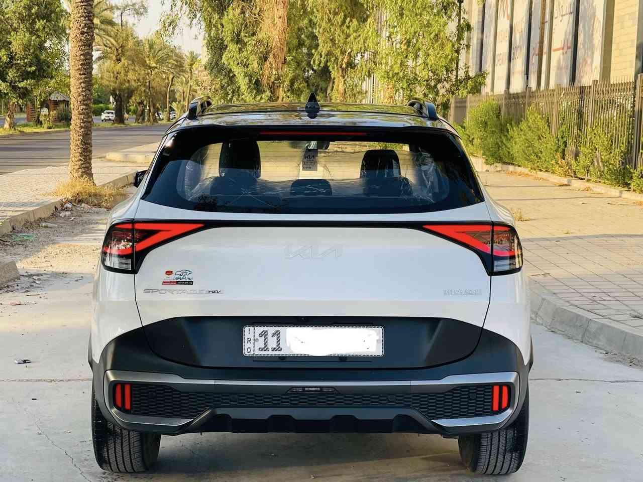 سلام عليكم 
سبورتج برستيج 2022 هايبرد اعلى موصفات بل سبورتج 

خليجي كفالة عامة من كلشي ماشية 18 الف  رقم بغداد هزة وسنوية جدد تحويل مباشر 
حقيقي مواصفات  تو كلر. كير ماوس    بانرما 
4 كشنات تدفئة وتبريد كشنات ذاكرة. 5كامرات  360 درجة
اشاير مري مري شفط شاشة متصلة تبريد لامس سايد بريك
دكمة داخل لون ابيض ملكي قطعتين تبريد بصمة بصمات 
ابواب تحكات استرين جيهتين.   رادرات جانبية وامامي خلفي 
لايت لد نهاري ويل حجم 18 صندوك كهرباء 
سيارة ما ناقصهة اي شي 

مكاني بغداد السعر (33 مليون ) وبيهة مجال التصال 
(***********)
