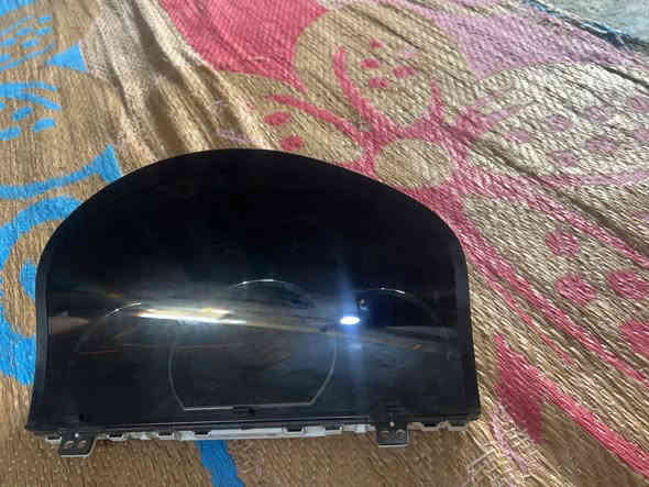 سلام عليكم قراض شاهينه للبيع عنبار ودبه عينات عدد٤ وعقول مال شاهينه ابيعهم كلهن بخدمه الشراي ***********
