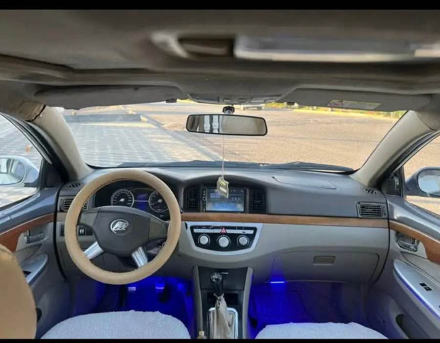 لیفان  
مۆدێل ٢٠١٣ 
سە نە وی ئە سلی  لە گە ڵە بە شەرتی  ئە وە لیات و حجزی لە سەر نە بئ پارە ی شەریکە ی تیا نە بێت 
پاکانە شی لە گە ڵە 
سە یارە کە قە پات مواسە فات 
گێڕ عادییە 
٤تا یە و ویلی لۆکی لە ژێرە 
گێڕو مە کینە ی بیلاد خۆیە تی 
سە یارە کە توندو تۆڵو بێ مە سرە فە ماڵی فە قیرە 
 یە ک  دینار مە سرەفی نییە زۆر جوانە 

تە نها بۆ فرۆشتن  
 جوابی کۆمێنت نایە مە وە گە ر موشتە ری تێل بکە لە مە سنجەر یا وە تس ئە پ 
 ئیشی قیست و قەرز ناکە م تکایە بۆ ئە وە نامە مە نێرە.  
لە سلێمانیم 
سعری ٣٨ گە ڵا و کە مێک معا مە لە 
*********** السليمانية, العراق
