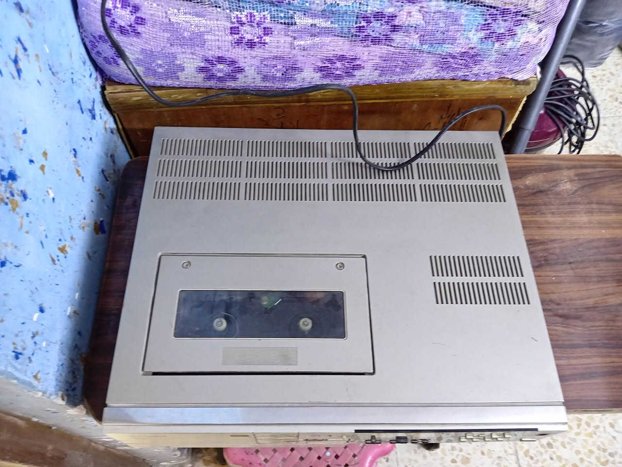 السلام عليكم فديو كاسيت ناشيونال موديل 340 ياباني يحتاج قوايش والساعه ما تشتغل الجهاز شغال كلش نظيف وسعره 
٣٠ الف  مكاني بغداد موجود توصيل الهاتف ***********
