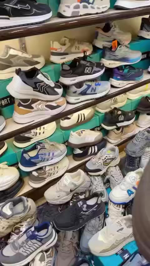 هلوووو حبايبي متوفر احذية مديلات وكل القياسات 
موقعنا سريدات الجديدة قرب ماركت المنتظر 
متوفر توصيل 
***********
