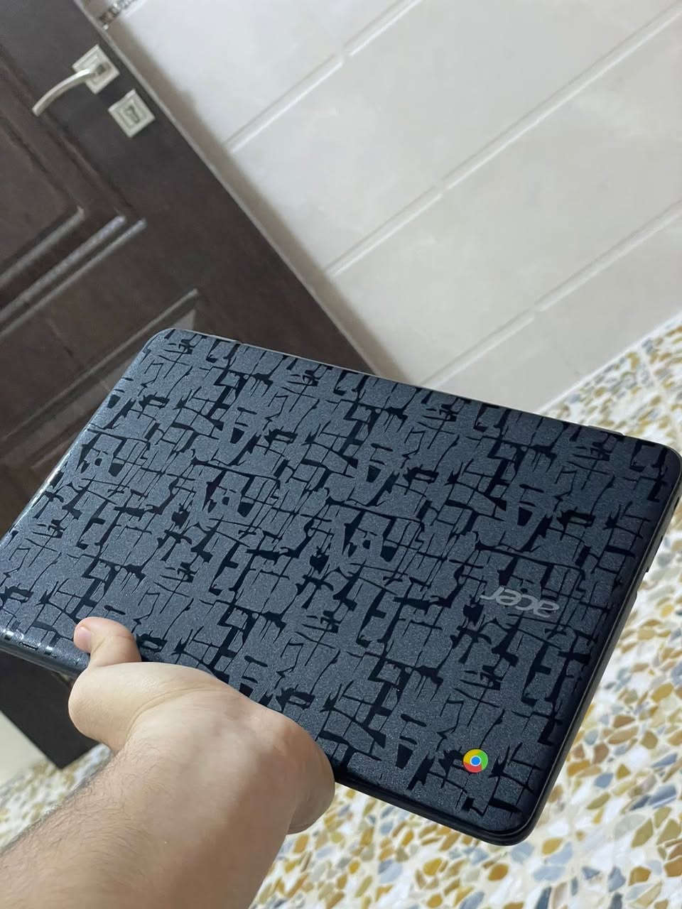 لابتوب نوع aser لمس و كيبورد
 جهاز نضيف وجديد نضام اندرويد وبي متجر بلي 
ينزل تلي كرام و فيس و تيك توك جهاز نضيف ذاكره 32GB اكتب سعر عجبني ابيعك 👍🏻


**إذا كنت صاحب هذا الإعلان وتريد حذفه لأي سبب، رجاءا أرسل رسالة إلى الدعم الفني**