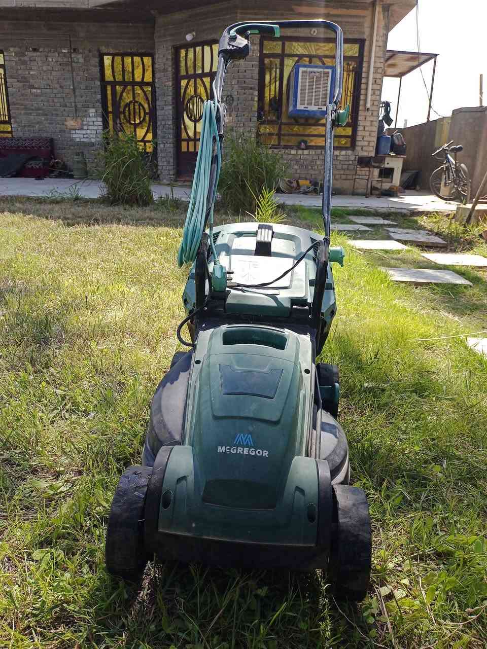 السلام عليكم ورحمه الله وبركاته مكينه سيد للبيع مكاني الانتصار قرب مستشفى حماد شهاب  السعر (75الف )موجود على 
 الواتساب ***********
