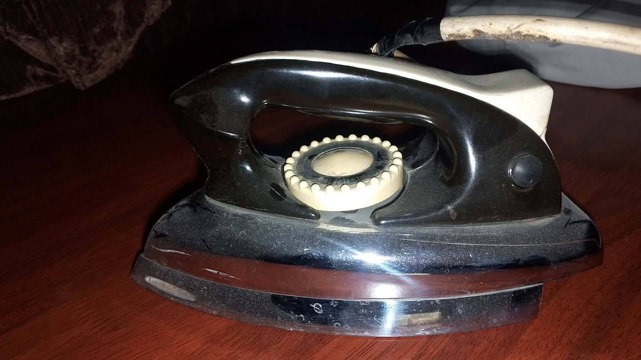 اقدم جهاز لقياس الضغط بالكارتون والباقيات شغالات فول عل فحص


**إذا كنت صاحب هذا الإعلان وتريد حذفه لأي سبب، رجاءا أرسل رسالة إلى الدعم الفني**