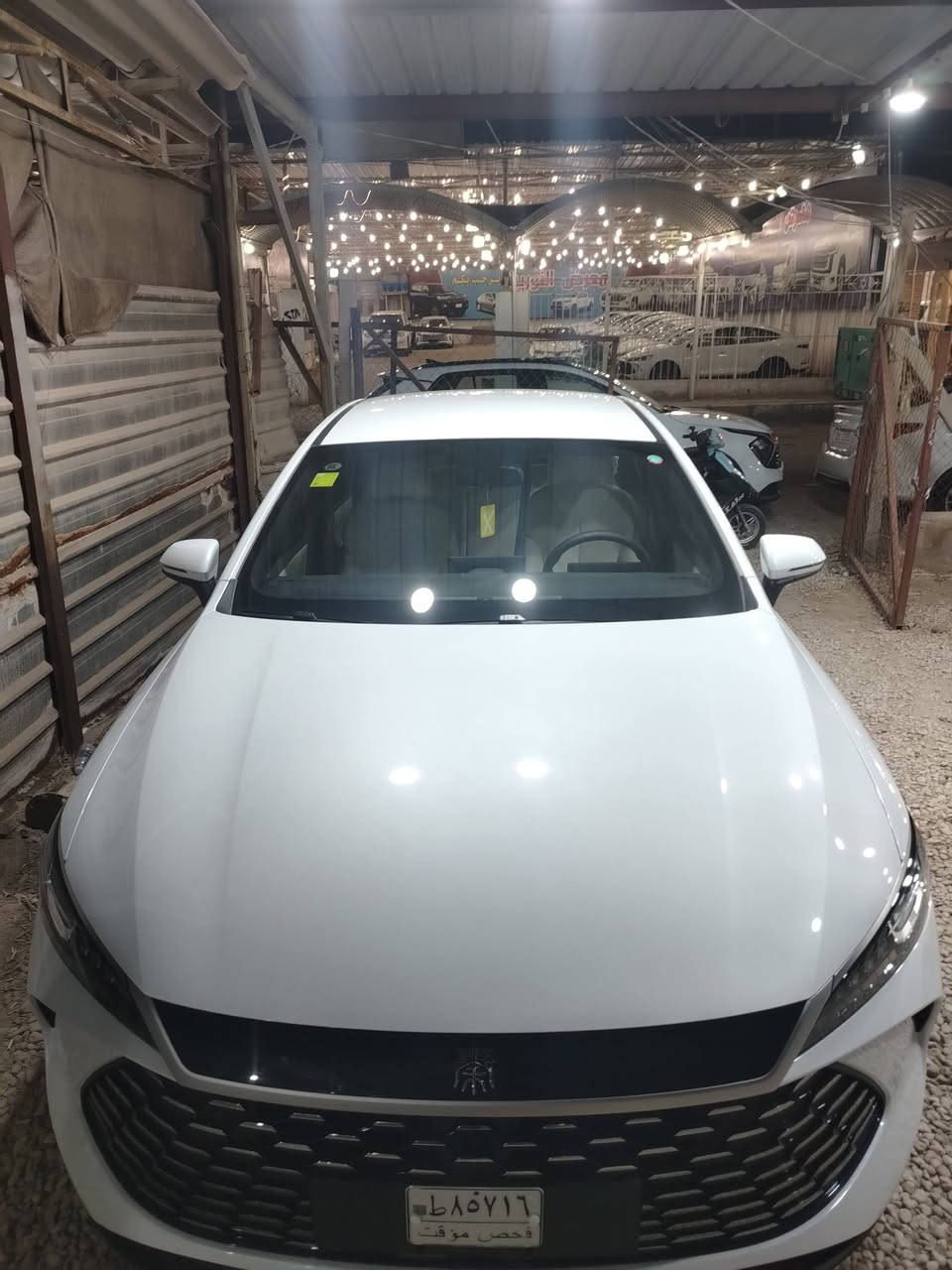 السلام عليكم بي واي دي جن بلس للبيع موديل 25 الدشبول لونين ماشيه 2000 سياره اخت زيرو  مكان السياره النجف سعر السياره خاص رقم الهاتف ***********
