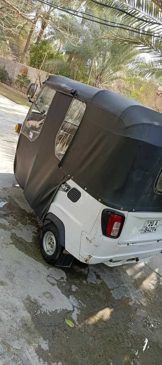 اسلام عليكم شباب تكتك بياجو للبيع موديل 21 مكينه باجاج 20 لا ضربه ولا معمره ولا معجون صبغ بلاد ما بيهه اي نقص مكان بعقوبة السعر 5250وبيهة مجال


**إذا كنت صاحب هذا الإعلان وتريد حذفه لأي سبب، رجاءا أرسل رسالة إلى الدعم الفني**