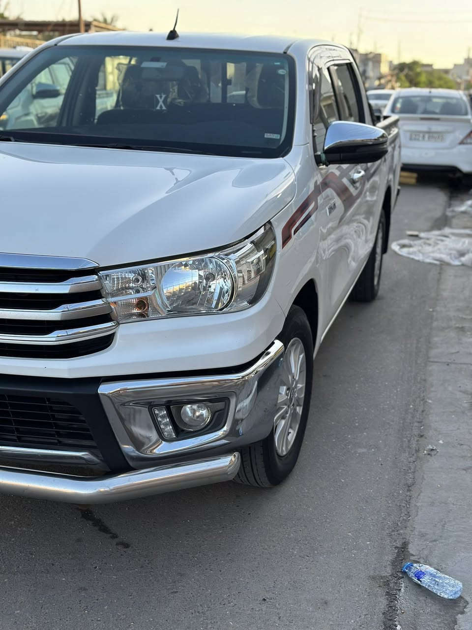 سلام عليكم تيوتا هايلوكس 2021ساز فول مواصفات مكفوله من كلشي ما عدى بارد بل دوسه الجوه باب الخلفي جه السائق و بارد بل جاملغ المامي جه الايمن يكون كما محدد في الصوره السعر 268 للتصال ***********
***********
