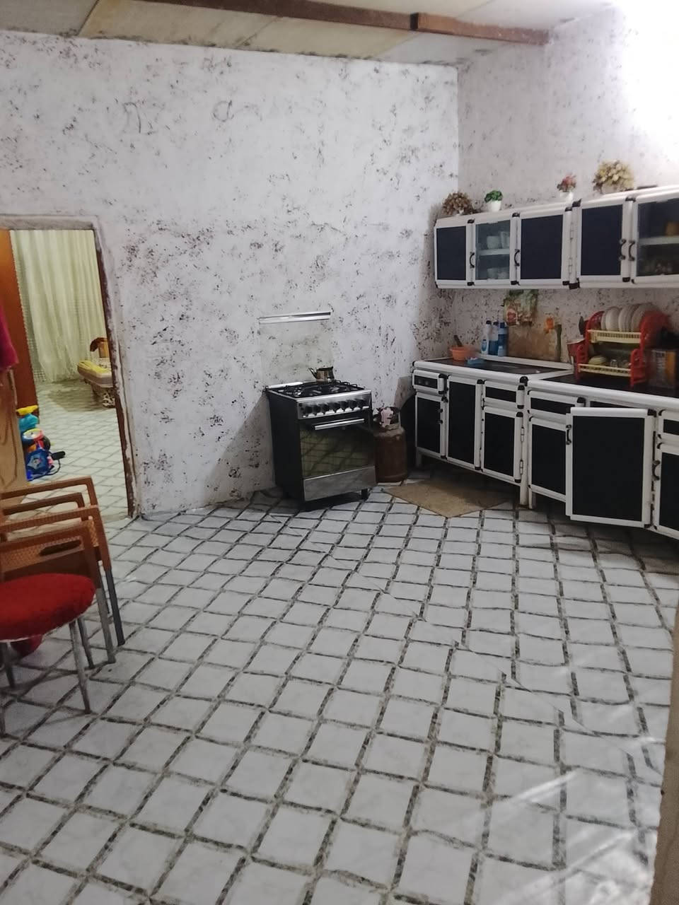 سلام عليكم بيت تجاوز الغزاليه شارع المشجر السعر 10 قفل ***********

