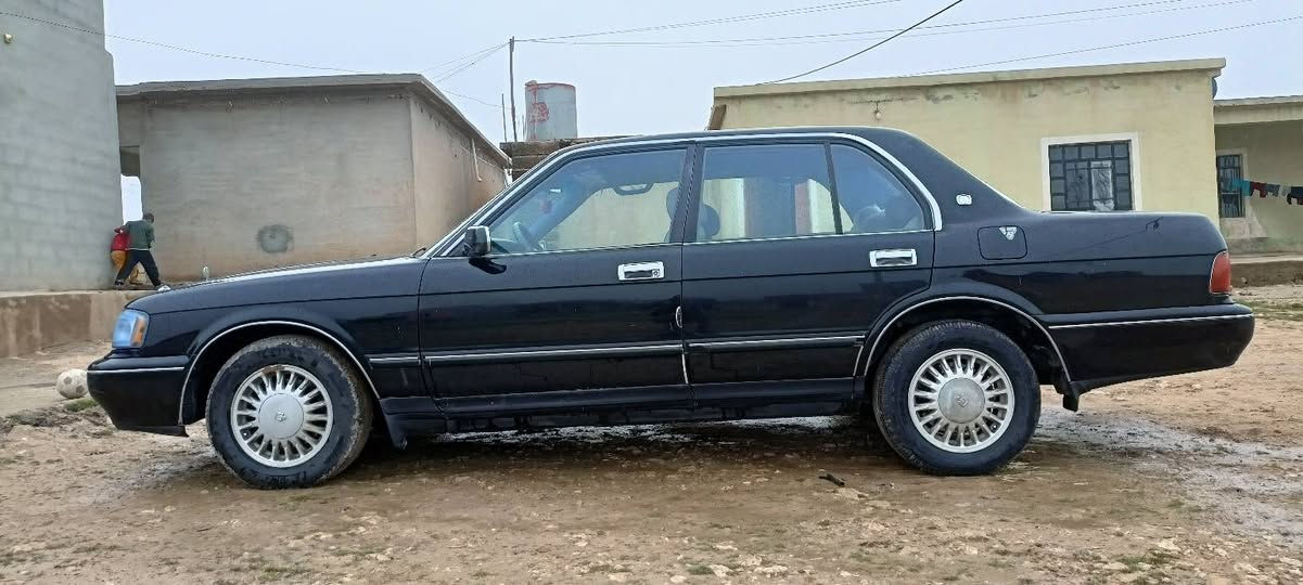 سياره رانب كراون موديل 93 تحوير ايماراتي جاملق خلفي جهت اليمين صبغ سنويا  نينوى جاهزه من كل شي تاريخ السنويا 2027 ***********
