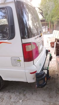 فتون 2011 رقم نگليزي مشروع وطني  مكينه ثري واي ياباني السياره نضيفه مو...