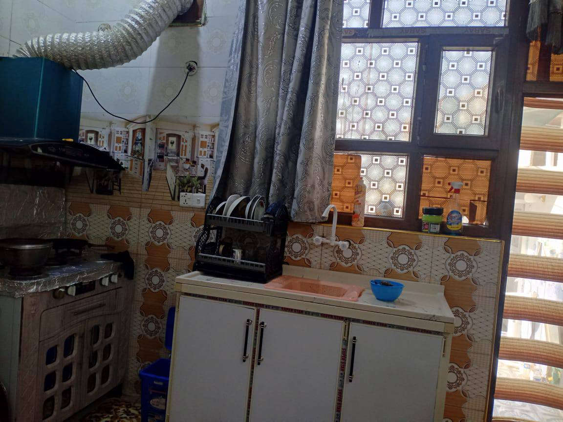 منزل لبيع بهرز الدواسر شارع الدفاعي مساحة 180يتكون من استقبال 7متر مطبخ 4/4 صاله 3/4غرفه نوم 5/4
طرمه صحيات داخليه وخارجيه وحديقه 
جميع الخدمات تبليط مجاري 
السعر 68وبيه مجال للاستفسار الاتصال على هذا الرقم ‏‪***********‬‏
