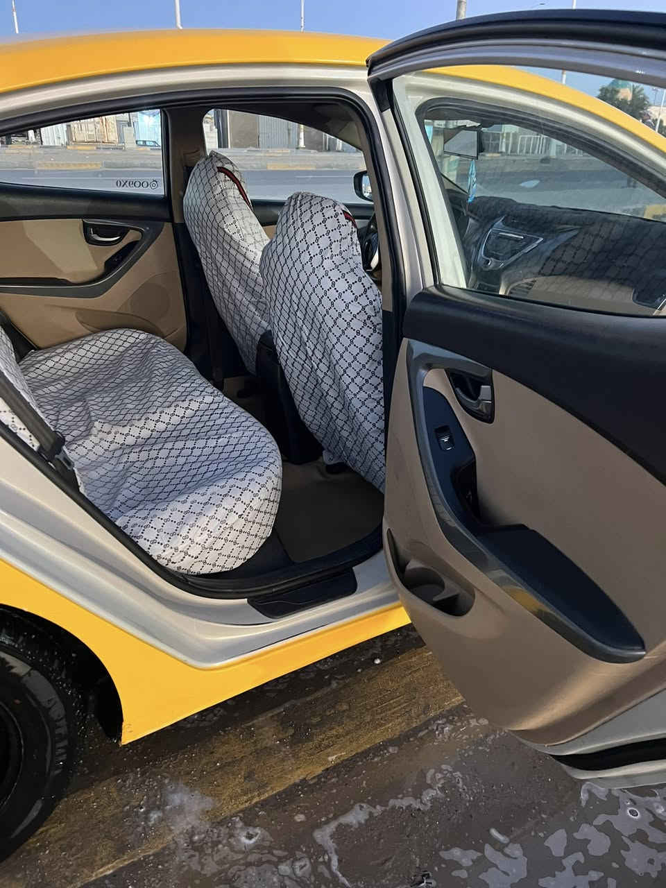 الانترا خليجي مكفوله من الفتح والتبديل مصفره هيه وغرامات رقم مثنى سياره جاهزه من كلشي ماناقصه شي مكاني السماوه 
*********** تفاصيل اكثر وات ساب ***********
