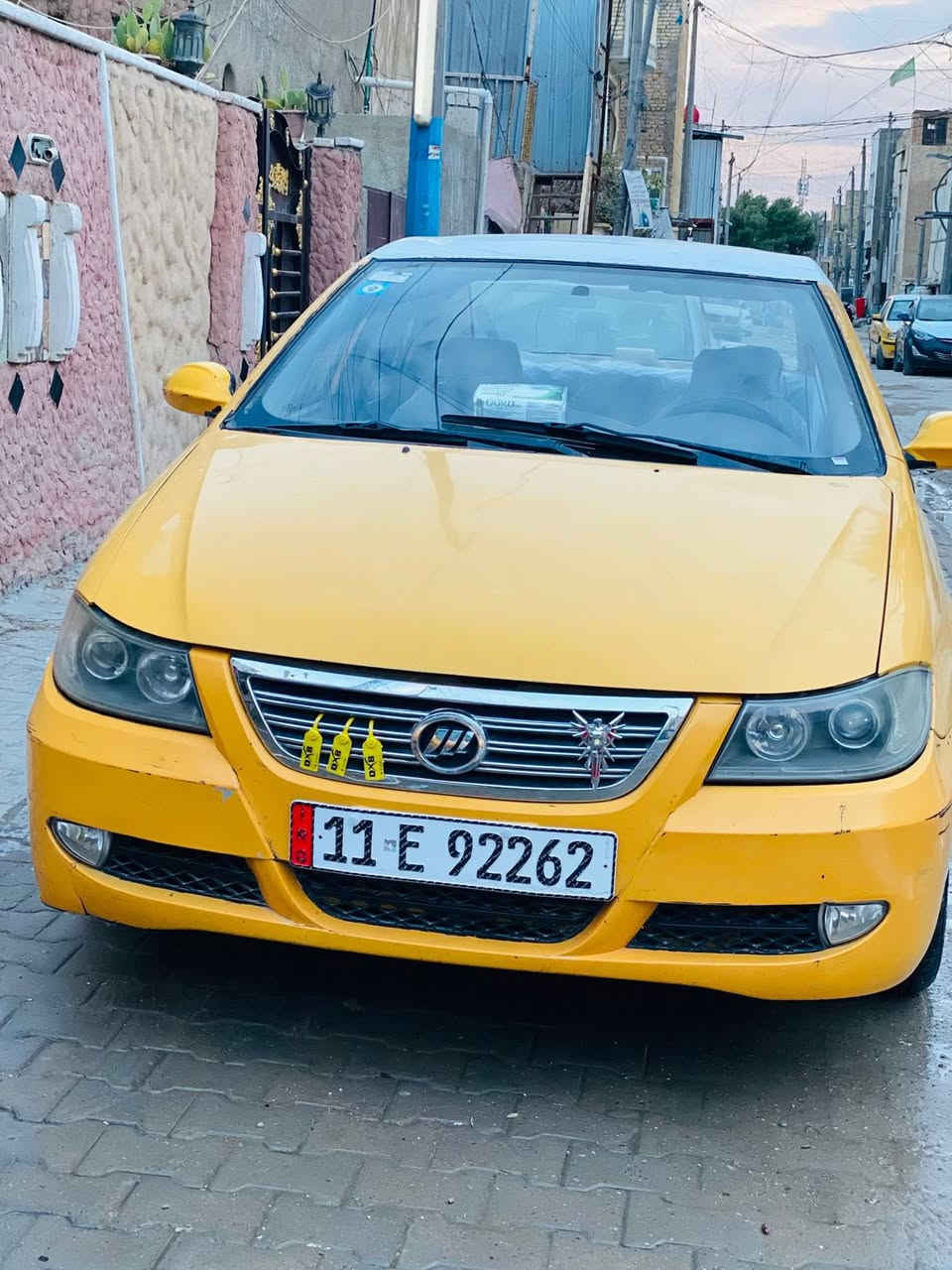 سلام عليكم
ليفان ٢٠١٣ كير وكينه كورلا كير عادي سياره حلوه كبل للشارع مشط جديد صدر جديد زوج تاير باتري دسكات جديد كلج جديد. وياله اصليات  مجاول بلكات نوزلات سياره بيهه طخه بالجاملغ الامامي مو قويه تبريد منضومه كلهه جديده بس كمبريسر ضعيف برودته بيع او مراوس 

السعر ٣٥$مجال حك الجيه 

مكان بغداد 

***********
