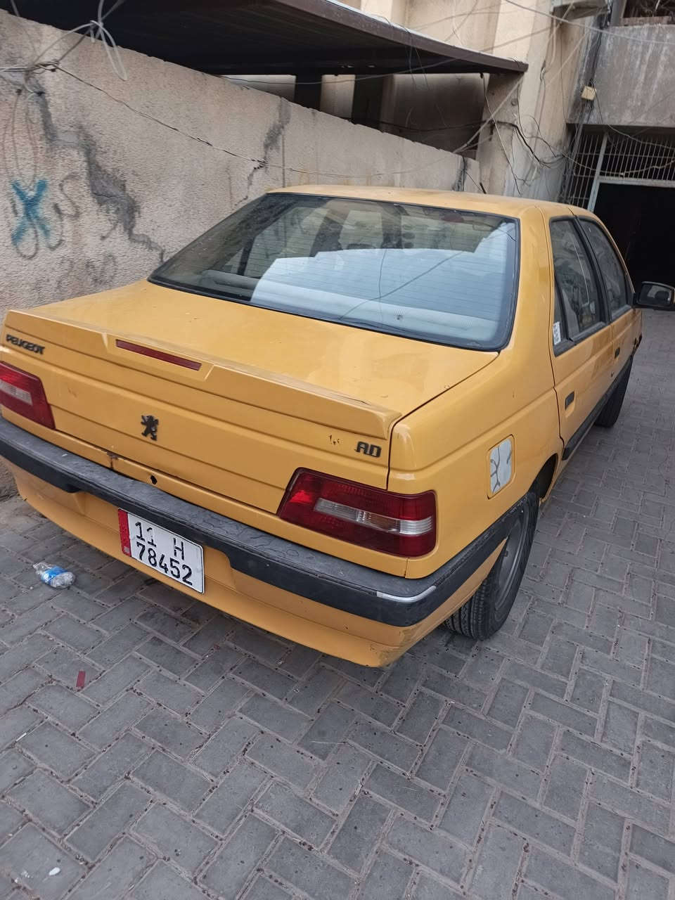 بيجو اكد 2016
بيهه بنيد فقط طاير لامبدل ولا معمر واضح بلصوره 

سياره مابيه صبغ ولاتبديل 

نواقصهه باور +كلج

رقم جديد بسمي 

صدر 60٪ 

تخم تاير جديد 

دوشمه جديده 

سعر 37وبيهه مجال 

مكان سياره بغداد 

***********
