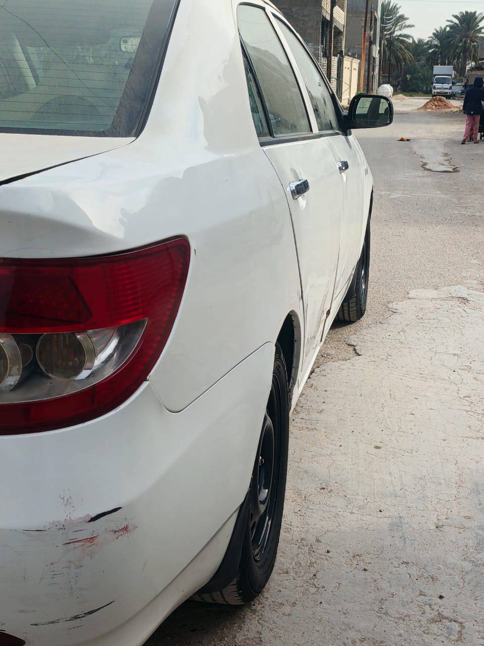 سلام وعليكم بي وايدي F3 2011
سياره جاهزه تخم تاير جواها سياره نصبتها حلوه غررفتها نضيفه سياره بيها طخه ومامصلها بين البابين جهت العبري مكان دوره ابدشير. سعر 48
رقم ***********
