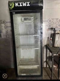 اغراض مطعم للبيع كلش نظيفه  07705686251