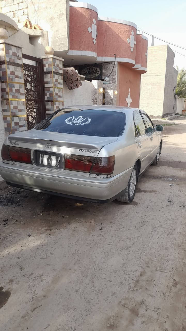 من رخصة الادمن ملكه ادوات للبيع سياره حلوه دكمه وحده كير محرك شرط ففتي تبريد بيها نضوح بالمشط فقط اي نقص مابيها سعرها ٣١ وبيها مجال قليل مكانها بلد ***********
