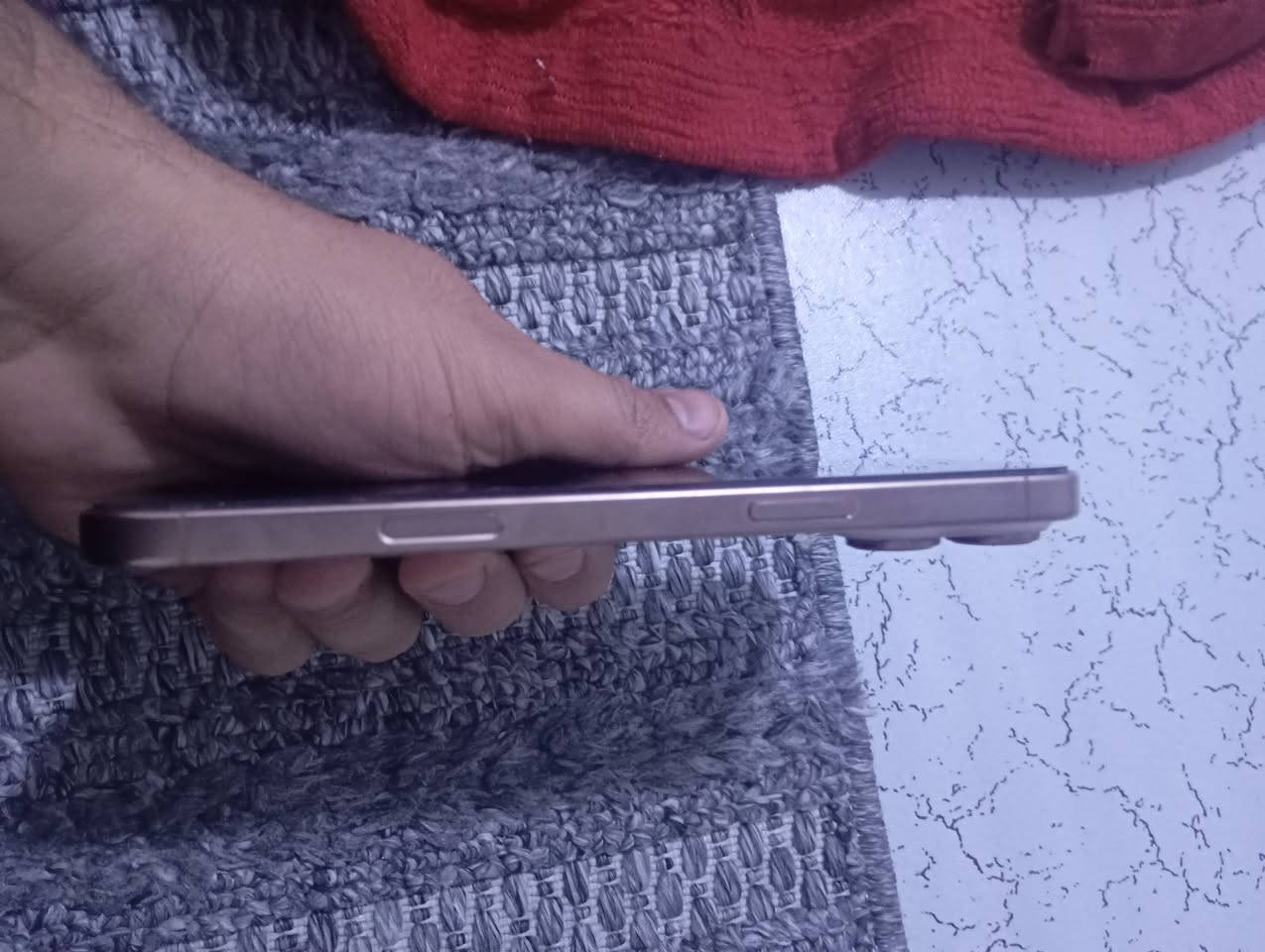 سلام عليكم ١٦ برو ماكس للبيع نظيف جدا عنوان قبله *********** السعر مليون و٥٠٠ وبي مجال
