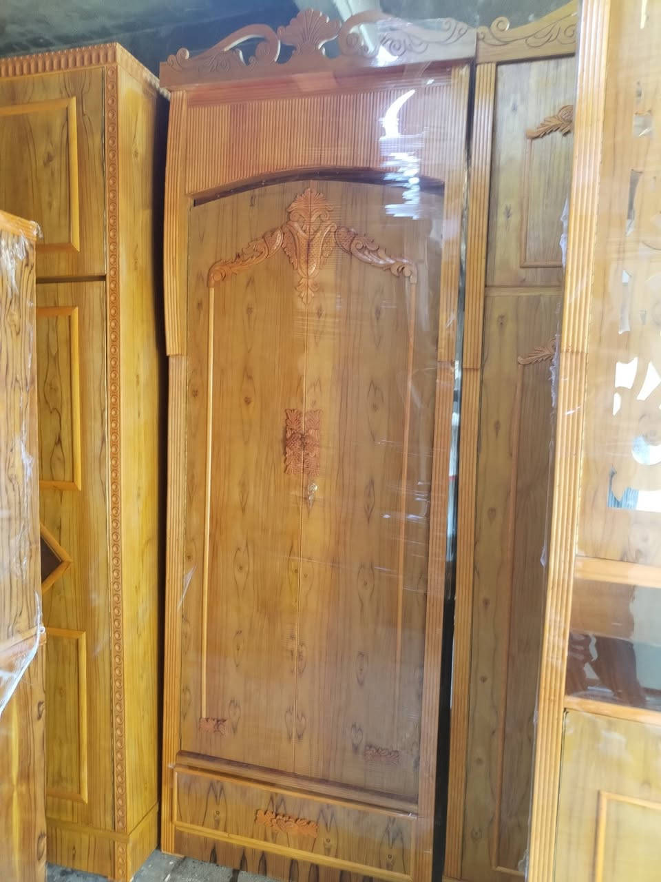 عرض خاص بدون معامله غرفه نوم 💤 5 ابواب ابراج 5مليم السعر 850 الف عنوان موصل باب جديد داخل ساحة نادي الفتوه الرياضي مقابل افران السيد *********** اسيا *********** رجأ اقساط ماعندي مستعمل ماعندي  جديد فقط

