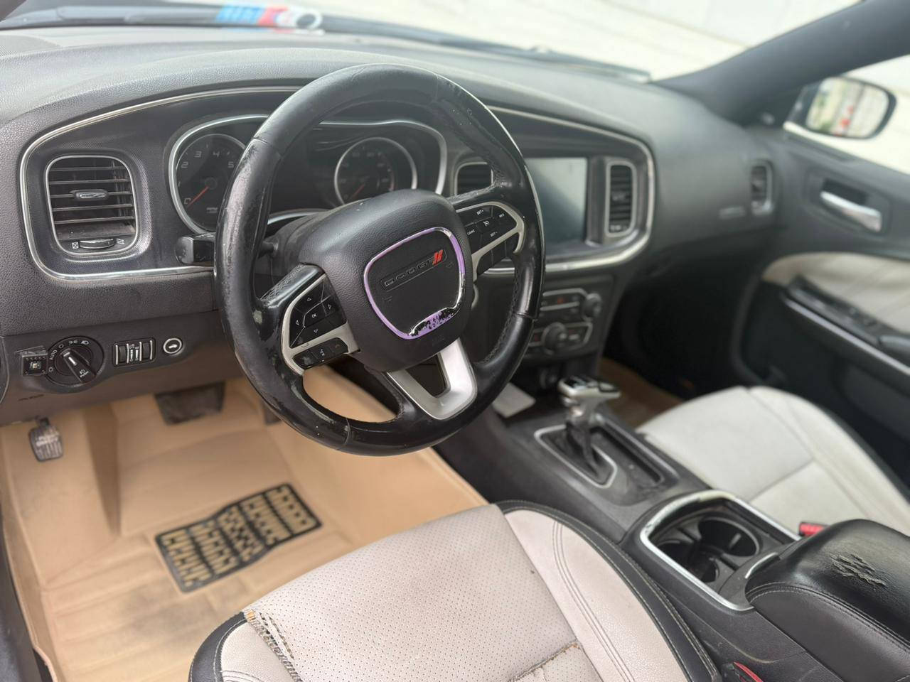 دوج جارجر موديل 2018 كلين تايتل SXT
ضرر سيارة الدعامة الاماية فقط والباقي كفالة
وارد أمريكي 
اللون: سلفر 
الفئة: SXT
حادثها فقط دعامية (خفيف جداً)
ممشى: 77 ألف ميل
رقمها: بغداد  إنكليزي 
السيارة نظيفة وما بيها شي
مكينة وكير وشاصي بحالة ممتازة ✅
فحص وين مايعجبك
جاهزة للاستخدام بدون مصاريف
مكان السيارة بغداد السيدية

ال💎ــسعـر 🟥 :: رقم (1) تلـقـائـي 📮

رقم صاحب ســـيـارة :: *********** بي واتساب
