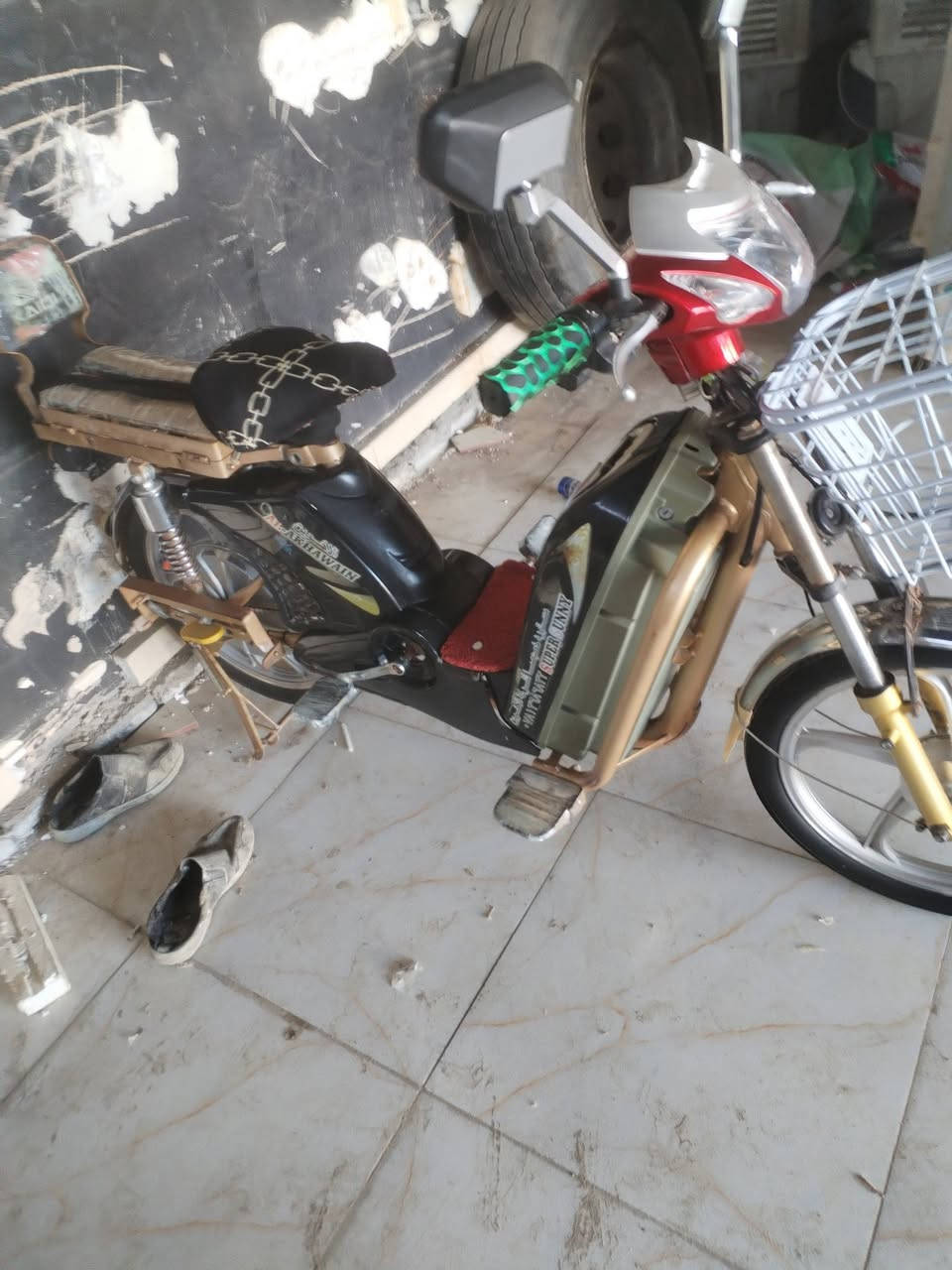 موطور شحن كلش نضيف وشغال بطاريات جدد لايت شغال اشاير يمنة يسرة شغالة هورن شغال كلة شغال وشاحنة جديدة وخير من الله السعر250مكاني الفلوجه الشهداء ***********
