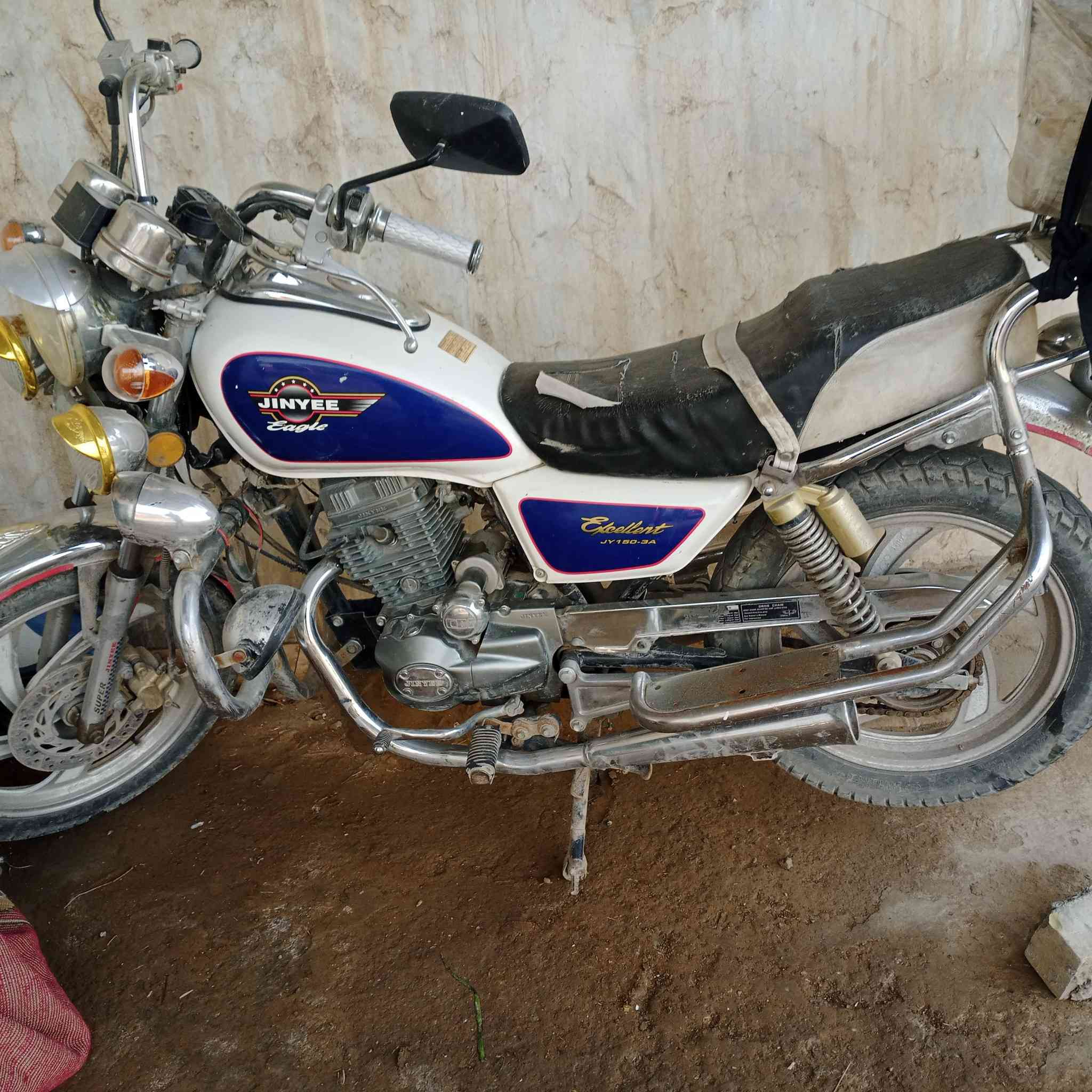 دراجة للبيع موديل 2021 السعر750وبي مجال والشراي يتصل على الرقم ***********
