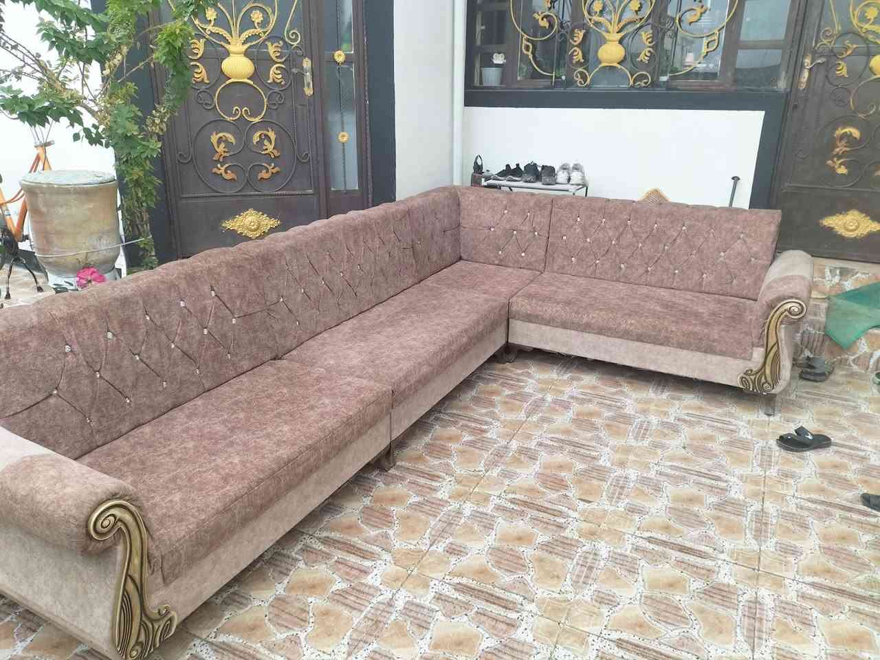 السلام عليكم ديوان للبيع 6امتار نضيف مابي كل عيب سفنجه لوك سعر 110وبي مجال. مكاني كركوك حي النداء اتصال علا الرقم ***********
